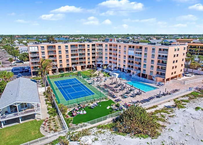 Reef Club 208 *